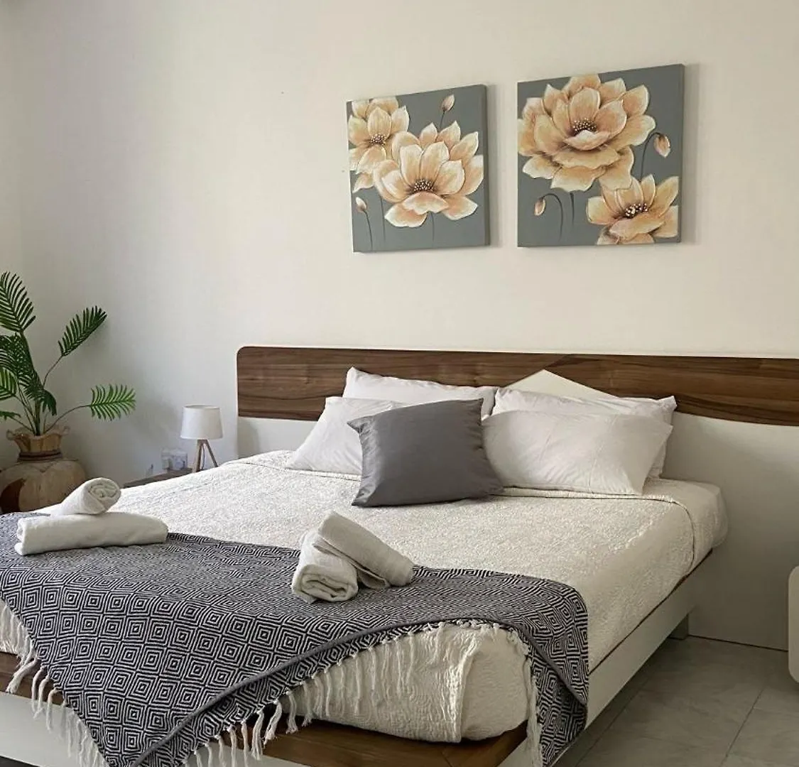 Bright And Spacious Double Room, Shared Bathroom Saint Julian's 0*,