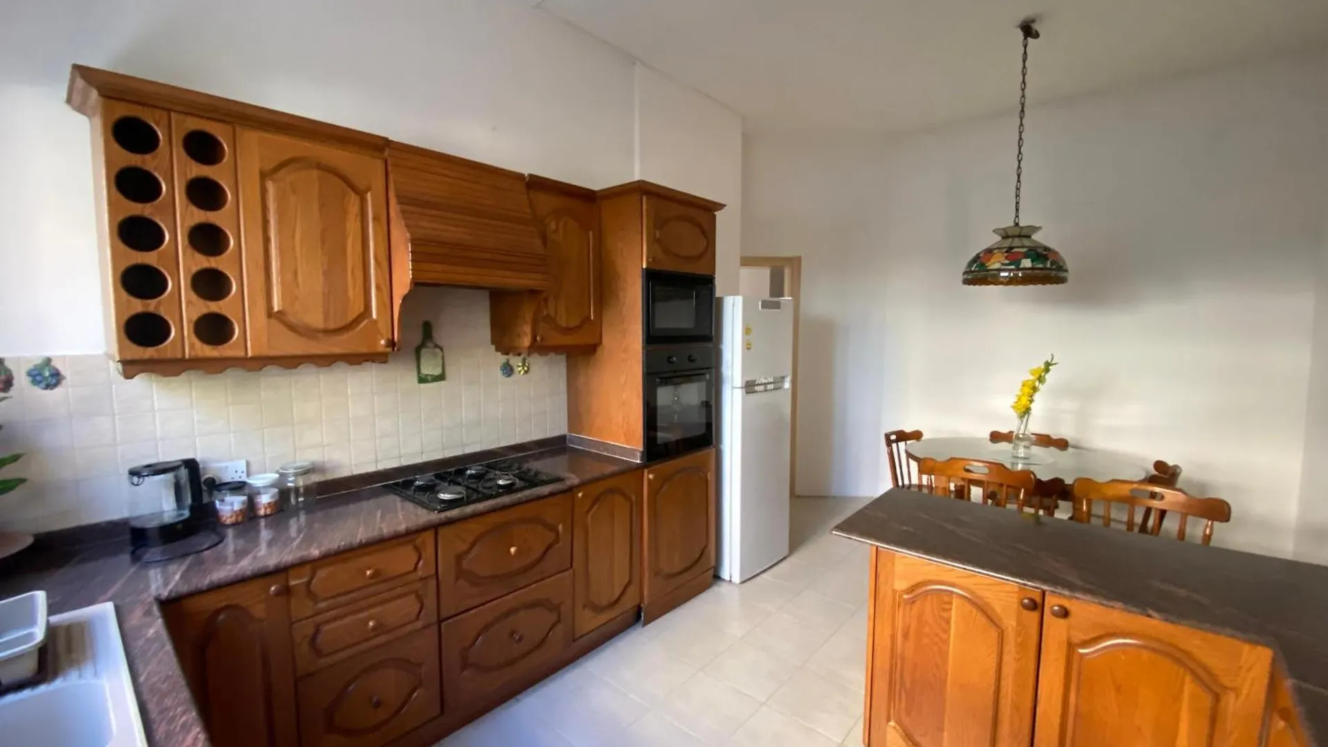 Bright And Spacious Double Room, Shared Bathroom Saint Julian's 0*,  Malta