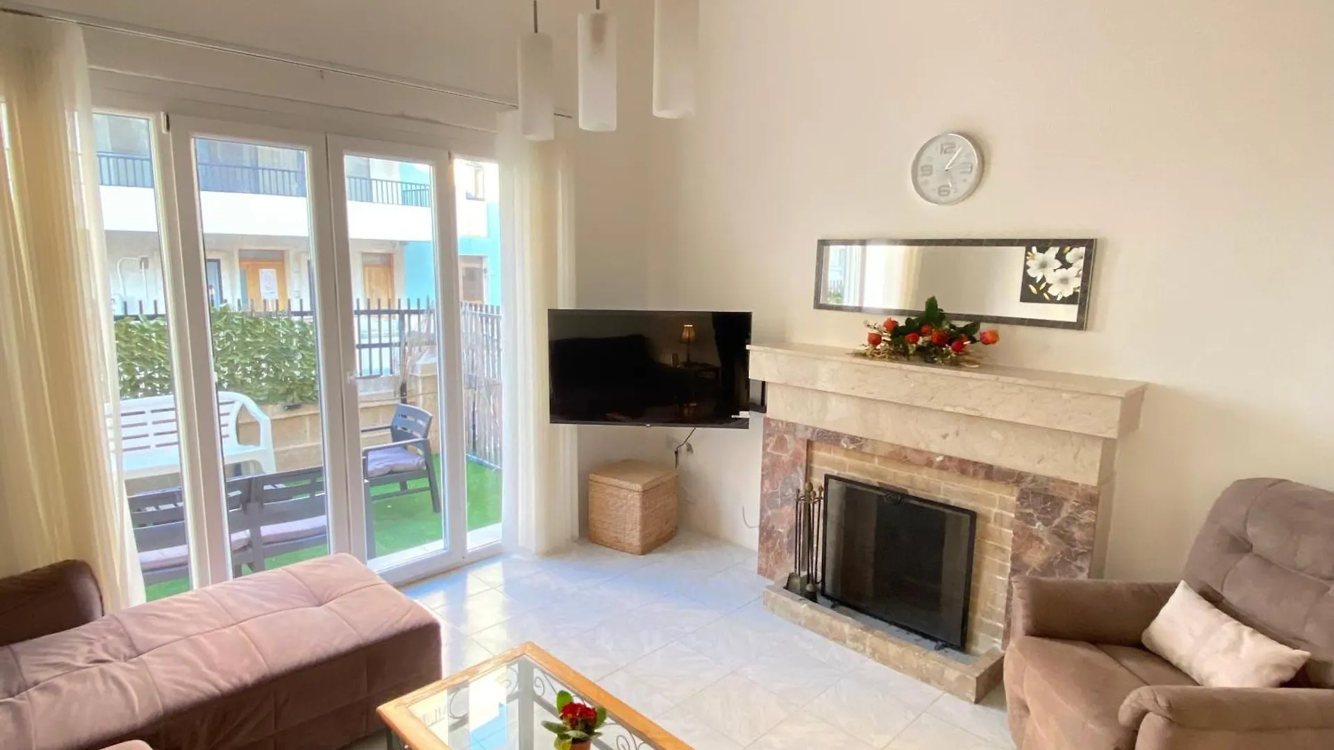 Bright And Spacious Double Room, Shared Bathroom Saint Julian's
