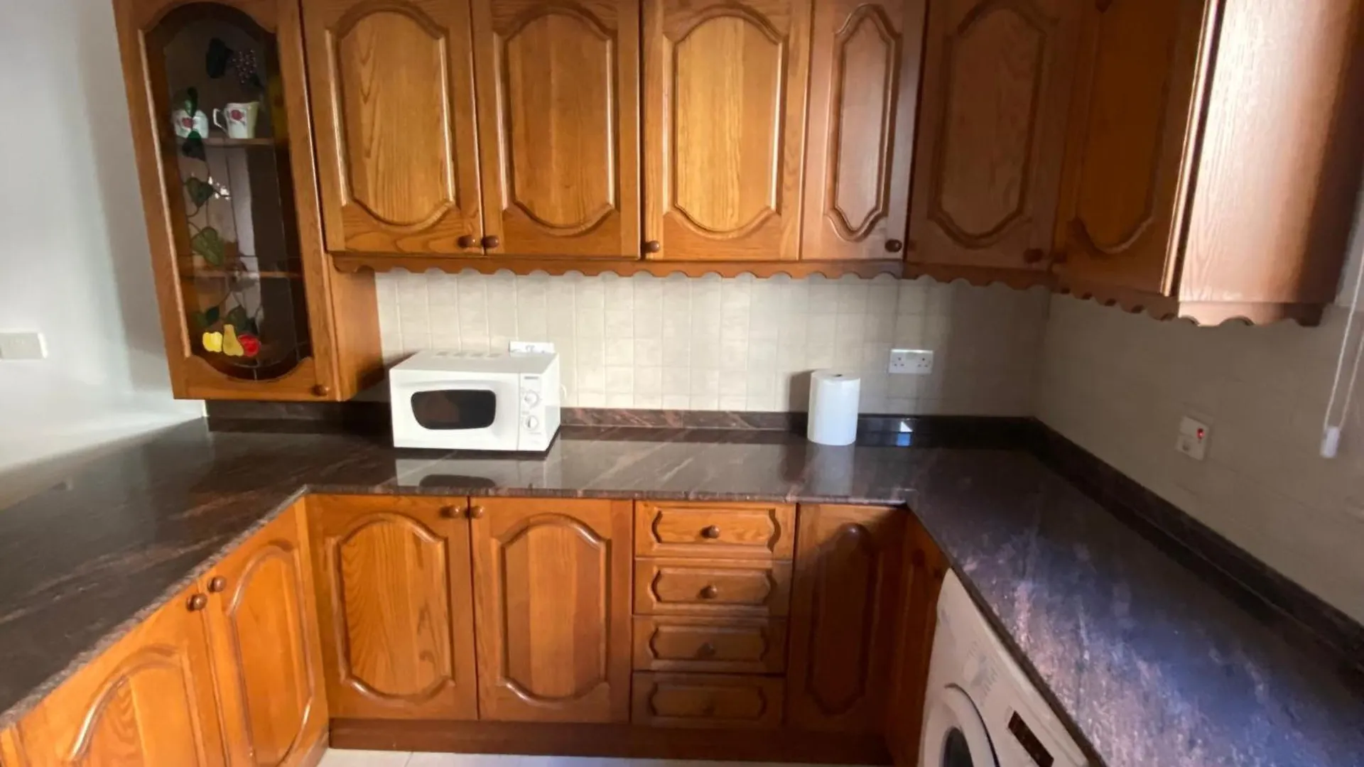 Bright And Spacious Double Room, Shared Bathroom Saint Julian's 0*,  Malta