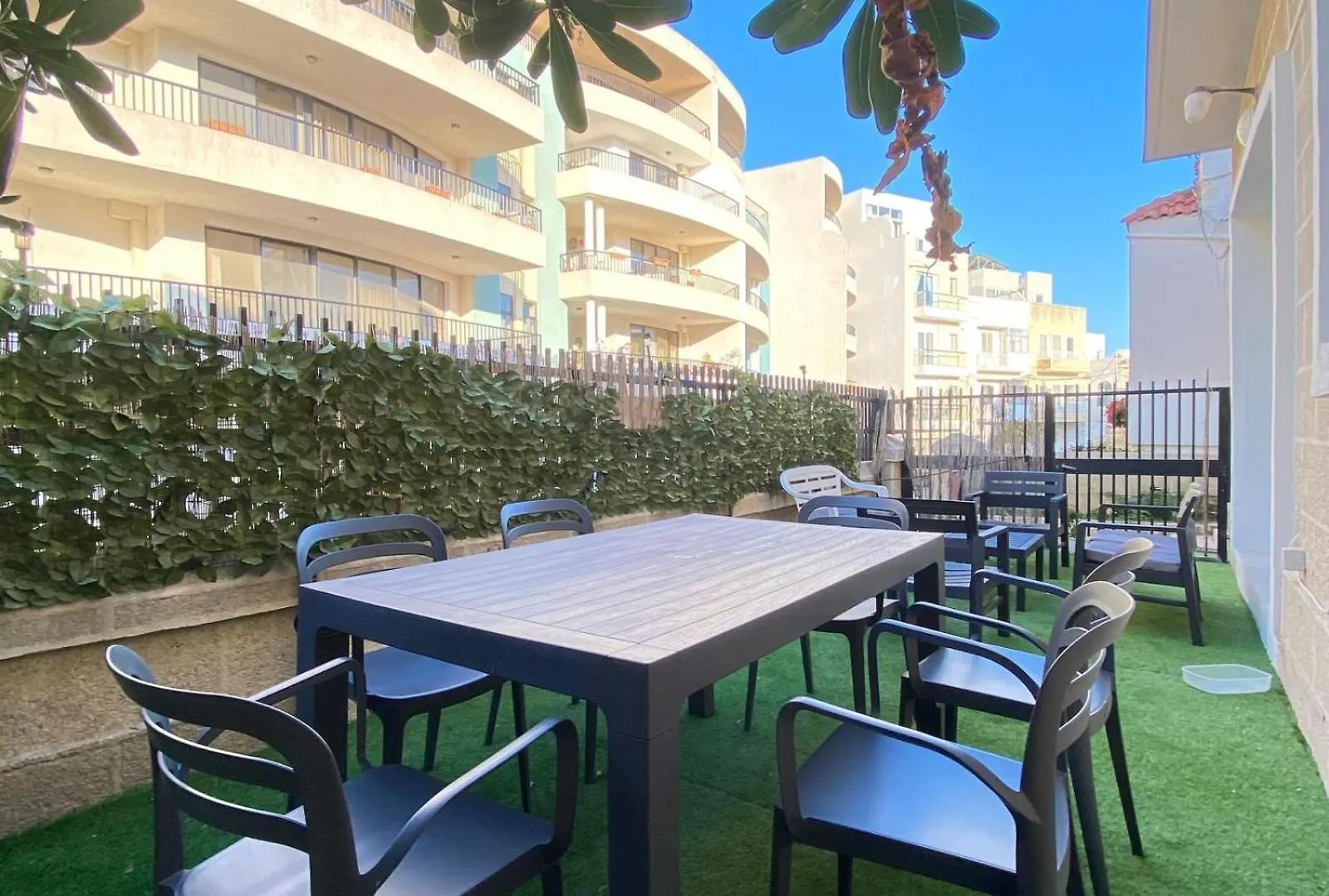 Bright And Spacious Double Room, Shared Bathroom Saint Julian's
